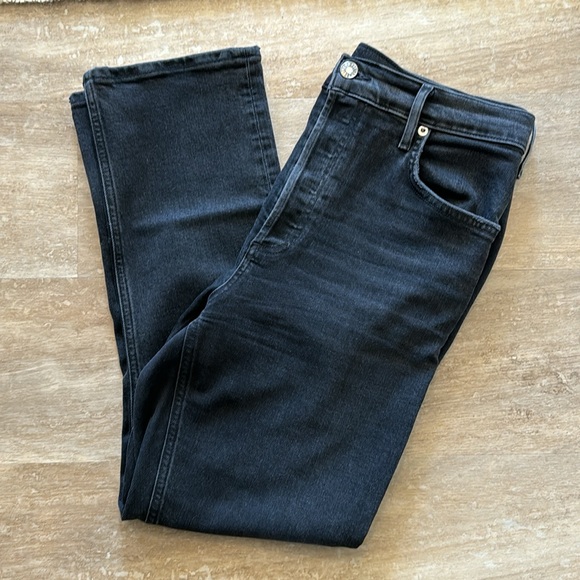 Agolde Riley Crop Jean - Picture 2 of 4